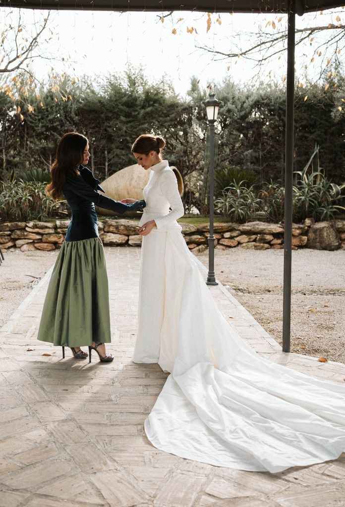 Novia viral Córdoba con look de tweed de Rafa Valverde