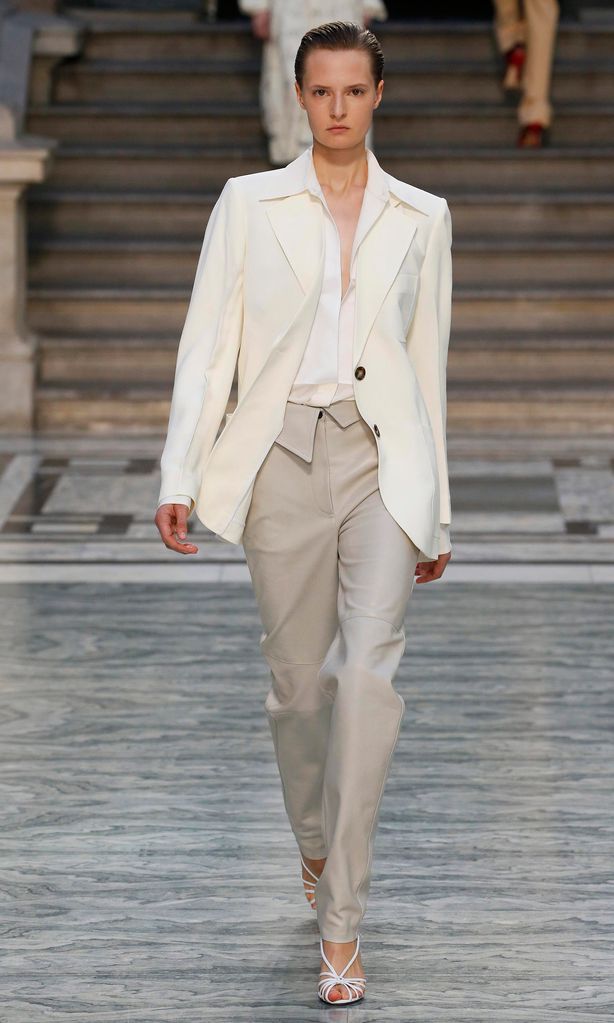 el minimalismo de los 90 inspira las tendencias para la primavera de 2020