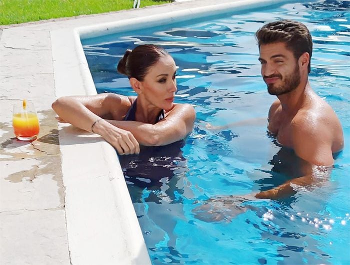 Maxi Iglesias, ¿enamorado de la actriz argentina Viviana Saccone?