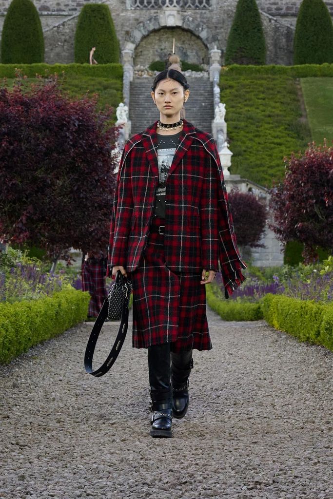 dior007a