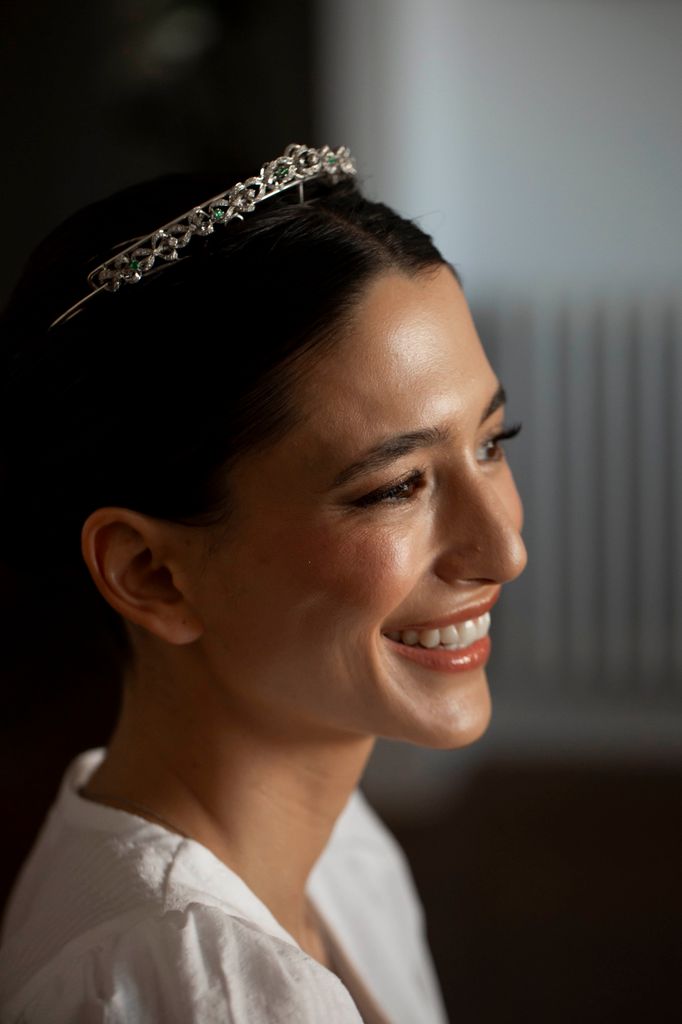 Novia con tiara