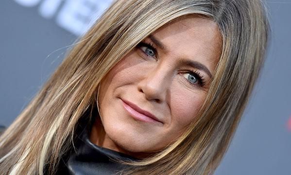 jennifer-aniston-piel-cutis-belleza3