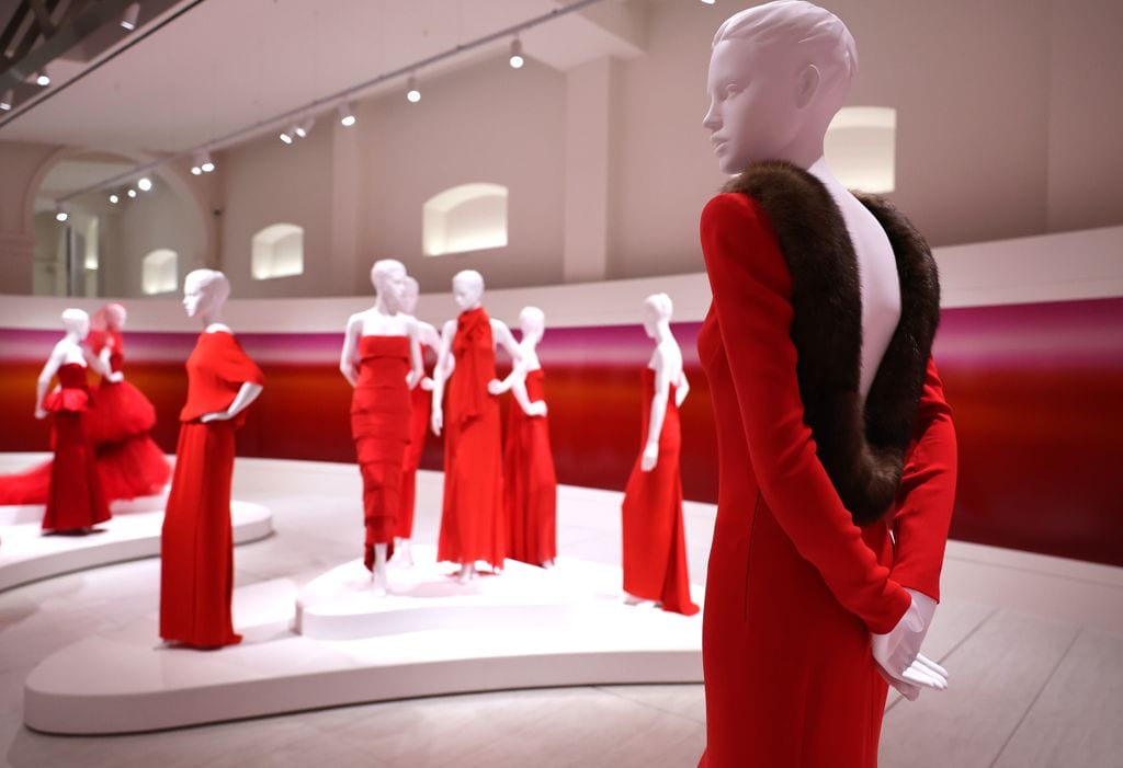 Orizzonti / Rosso, la nueva exposición de Valentino
