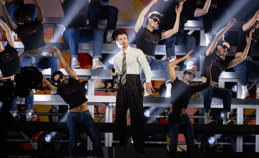 El cantante tiene una serie de conciertos programados en el Estadio GNP, como parte de su gira 'Together Together'