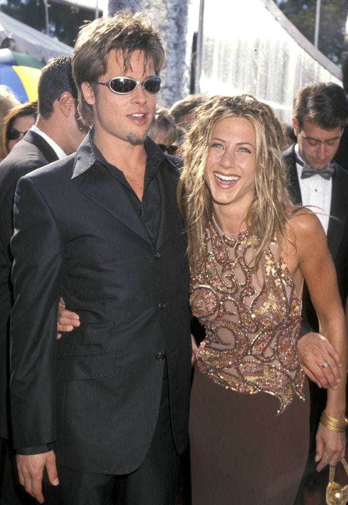 Brad Pitt y Jennifer Aniston confirmaron su relación en los Premios Emmy hace 26 años