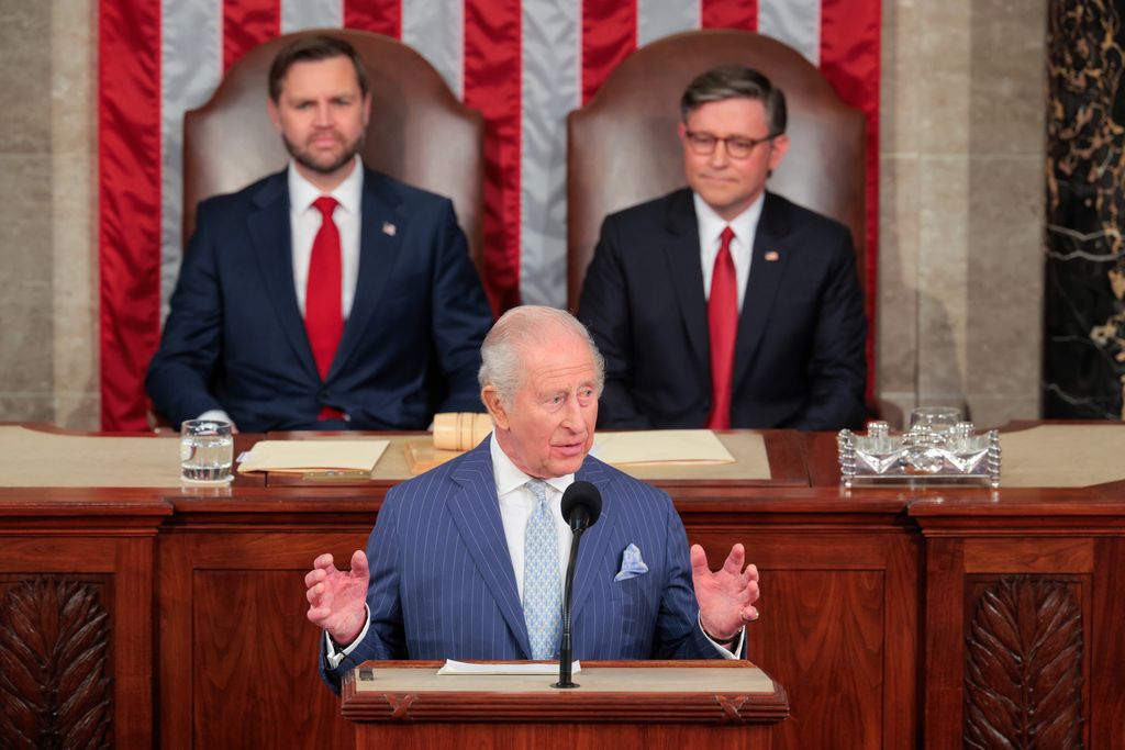 El rey Carlos III durante su histórico discurso