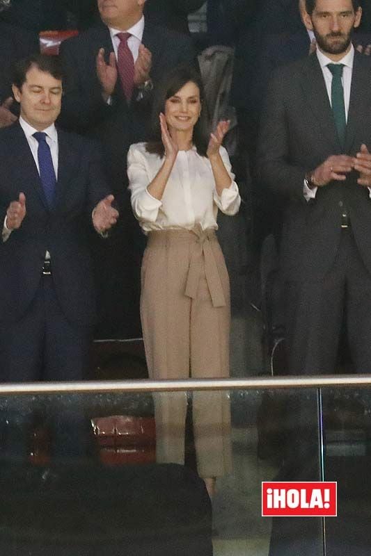 Doña Letizia preside por primera vez la final de la Copa de la Reina de baloncesto 
