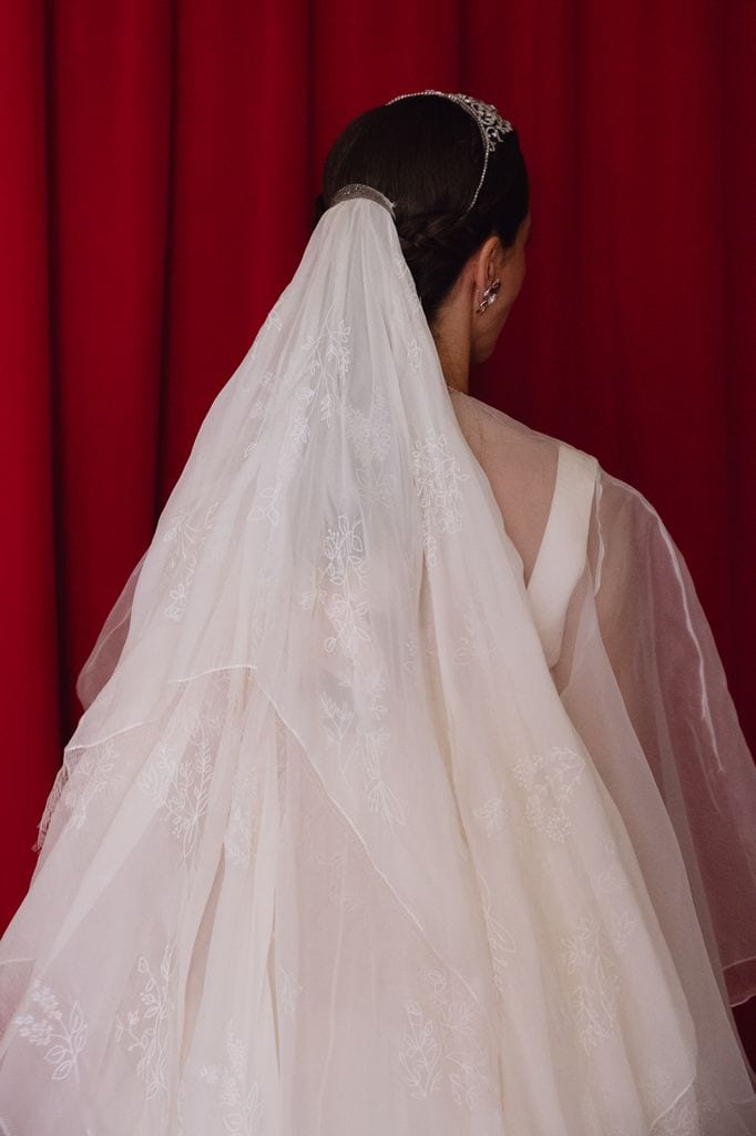 Velo bordado de Ynés Suelves