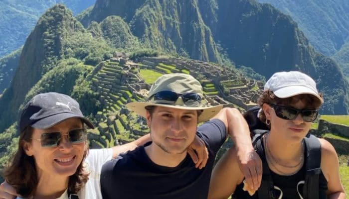 Aitana Sánchez Gijón con sus dos hijos en Perú 