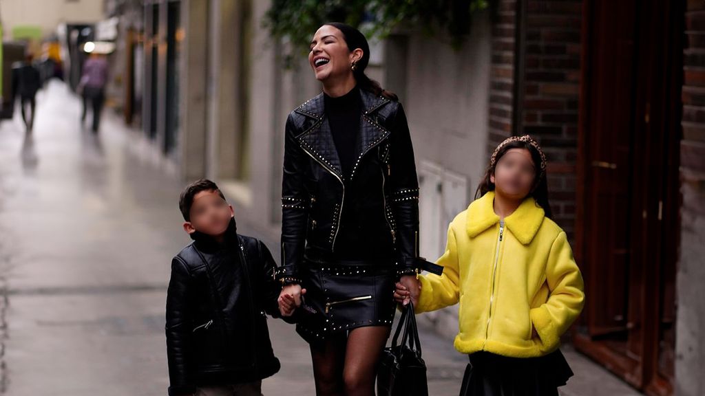 Tamara Gorro con sus hijos