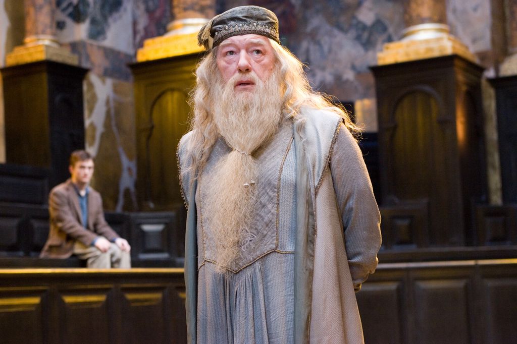 Dumbledore es el director y uno delos personajes más carismáticos de 'Harry Potter'