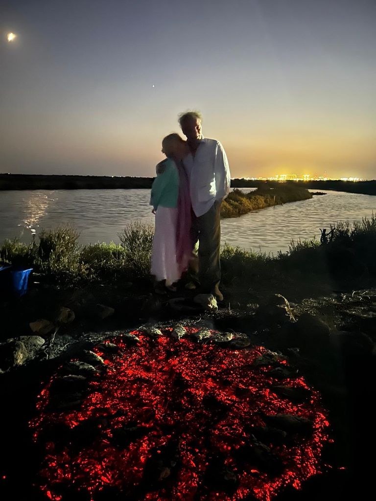 La duquesa de Montoro posando con su marido, Narcís Rebollo
