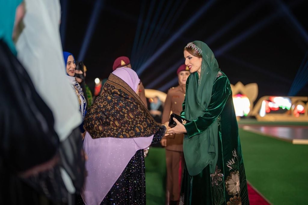 Primera Dama de Omán, Sayyida Ahad bint Abdullah, durante las celebraciones por los cinco años de reinado de su marido
