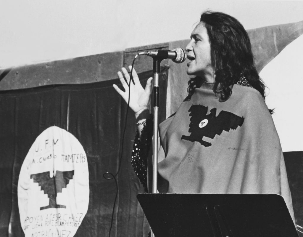 Dolores Huerta durante una manifestación de United Farm Workers en 1975.