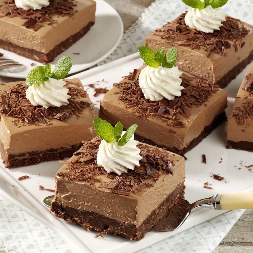 Tarta fría de queso y chocolate.