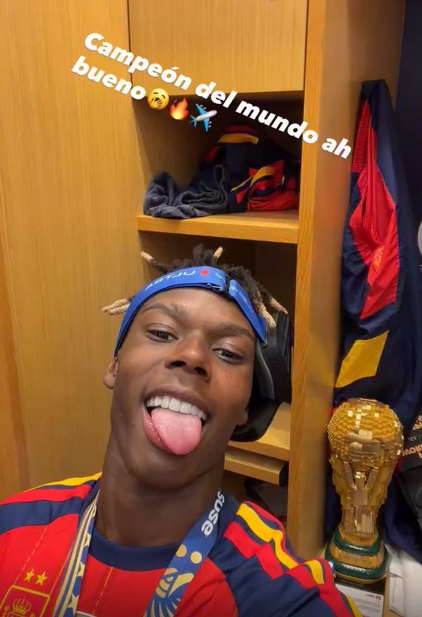 Nico Williams celebra la victoria