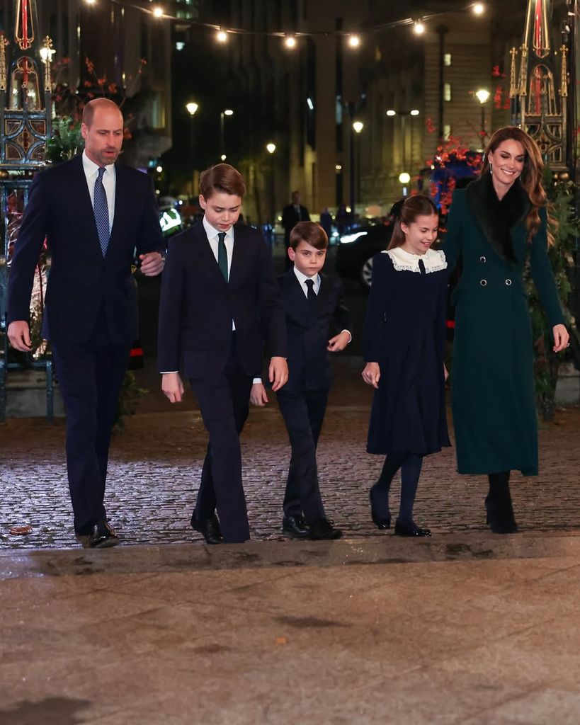 El príncipe y la princesa de Gales junto a sus hijos en el concierto de villancicos 'Juntos por Navidad'