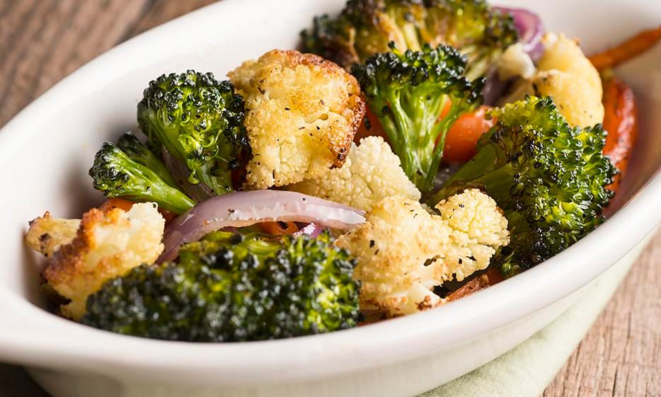verduras asadas frescas br coli coliflor zanahoria cebolla 
