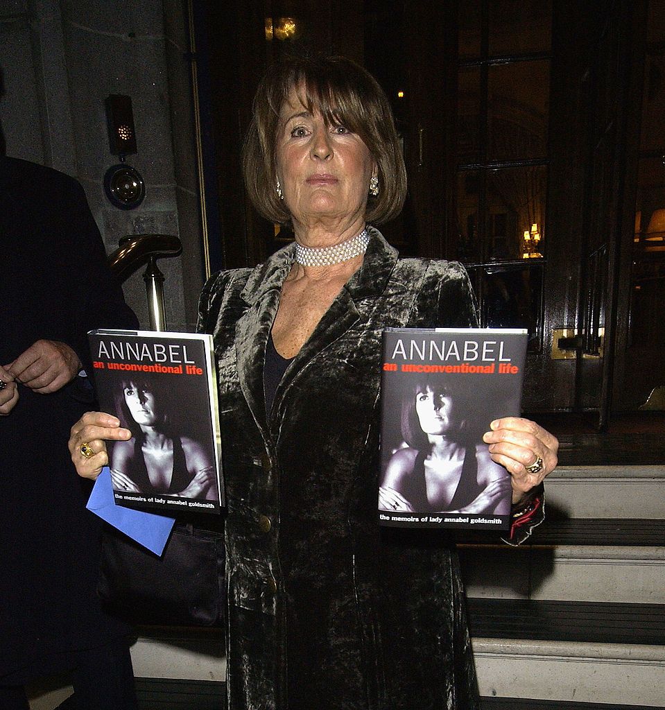Lady Annabel Goldsmith presentando sus memorias 'Annabel: An Unconventional Life"