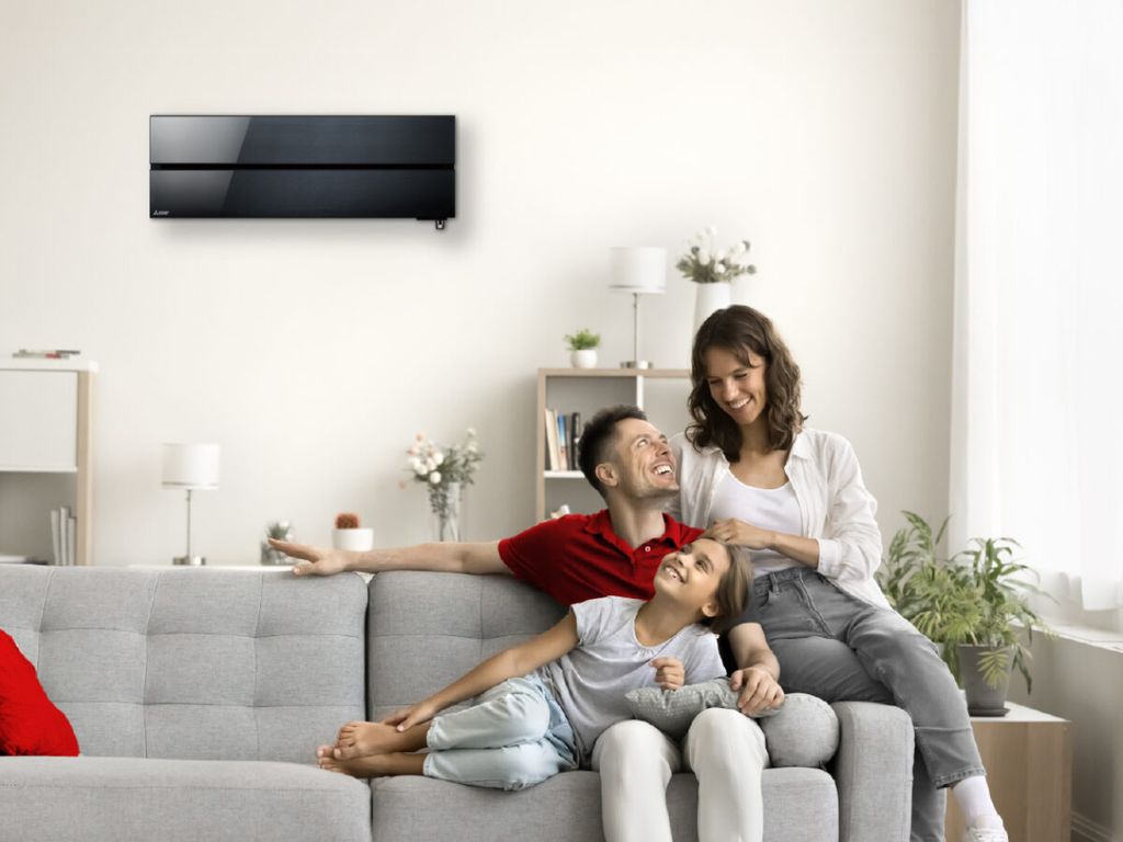 Familia en el salón