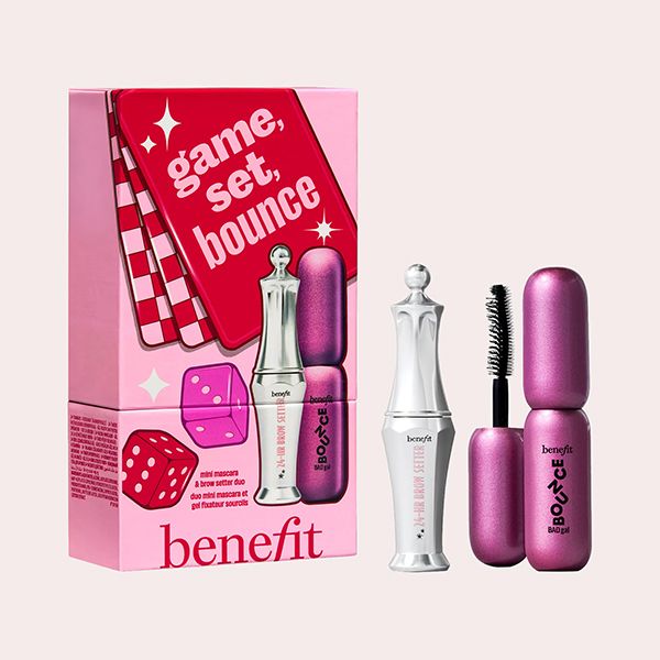 Game, Set, Bounce – Kit de Navidad con Mini Máscara & Gel Fijador de Cejas Benefit Cosmetics