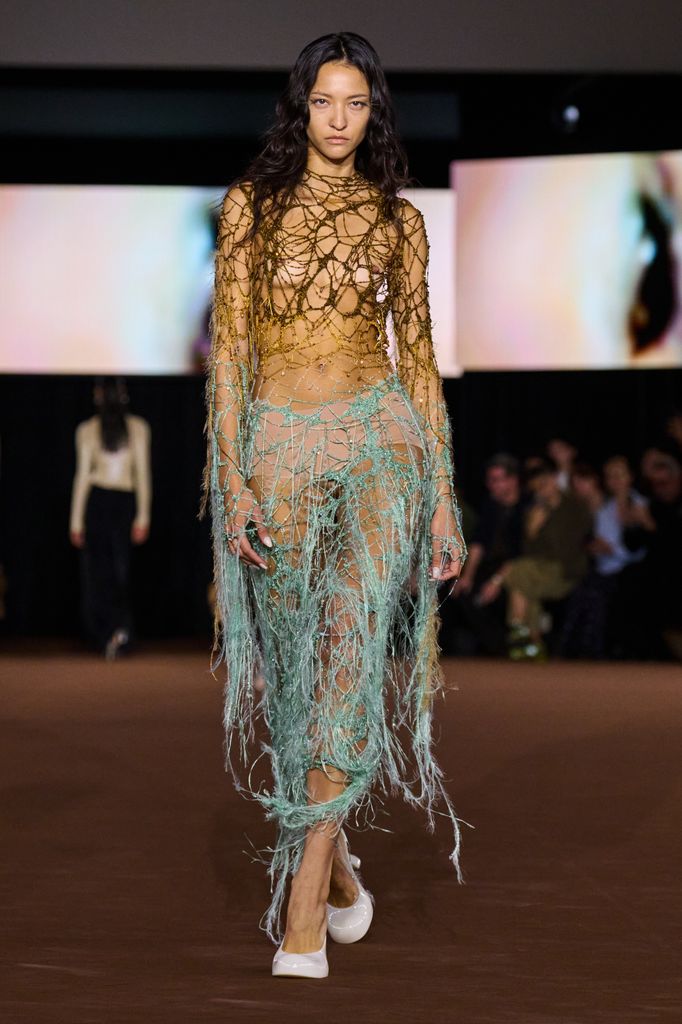 Paris Fashion Week: desfile de Mugler (Primavera/Verano 2027)