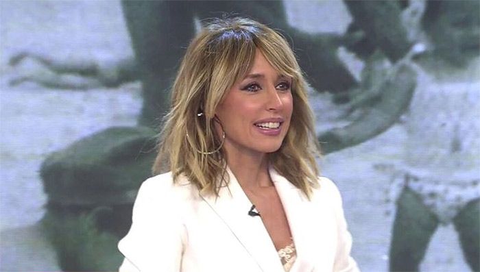 Emma García reaparece emocionada tras fallecer su padre