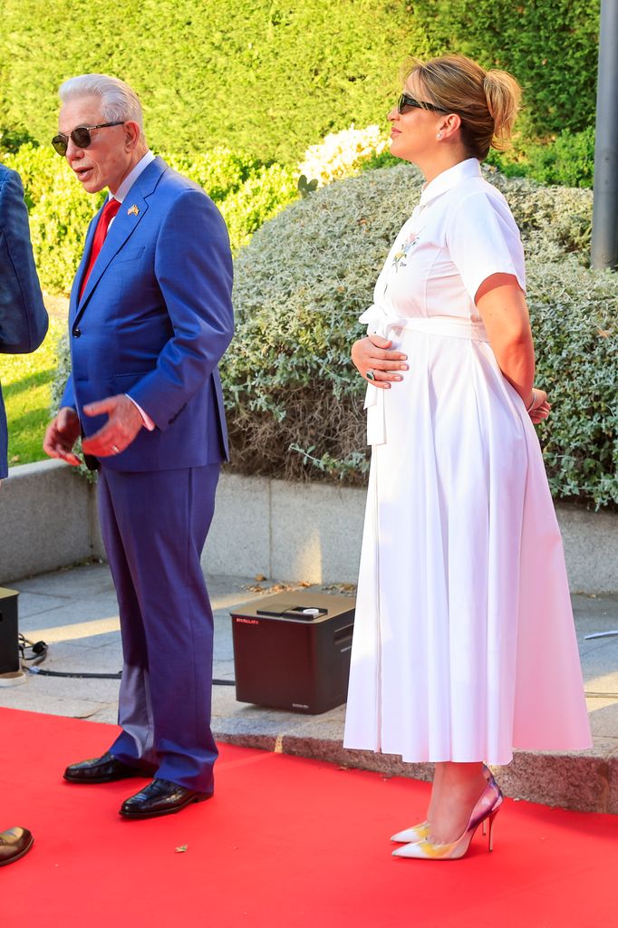 Benjamín León Jr. es padre de tres hijos —Silvia, Lourdes y Benjamín III—, fruto de su primer matrimonio