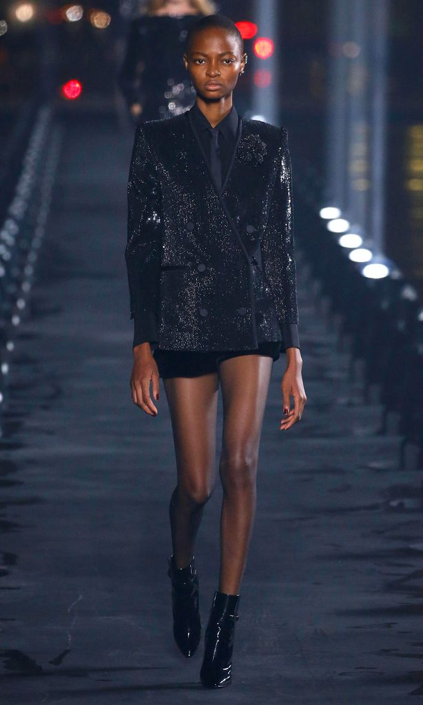 look de la colecci n primavera verano 2020 de saint laurent