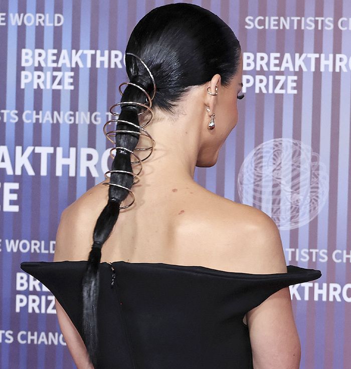 El insólito posado de Katy Perry y Orlando Bloom en los premios Breakthrough