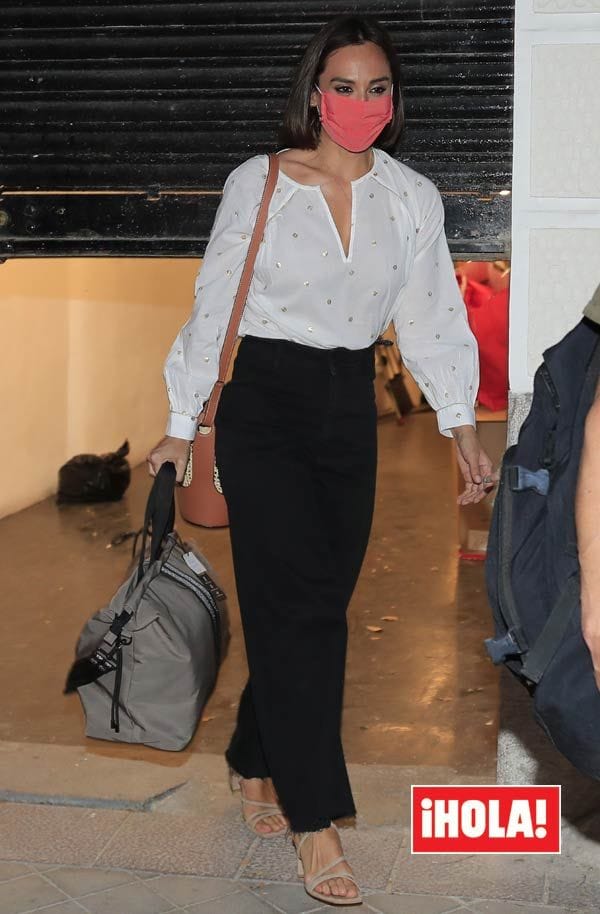 Tamara Falcó con pantalones vaqueros