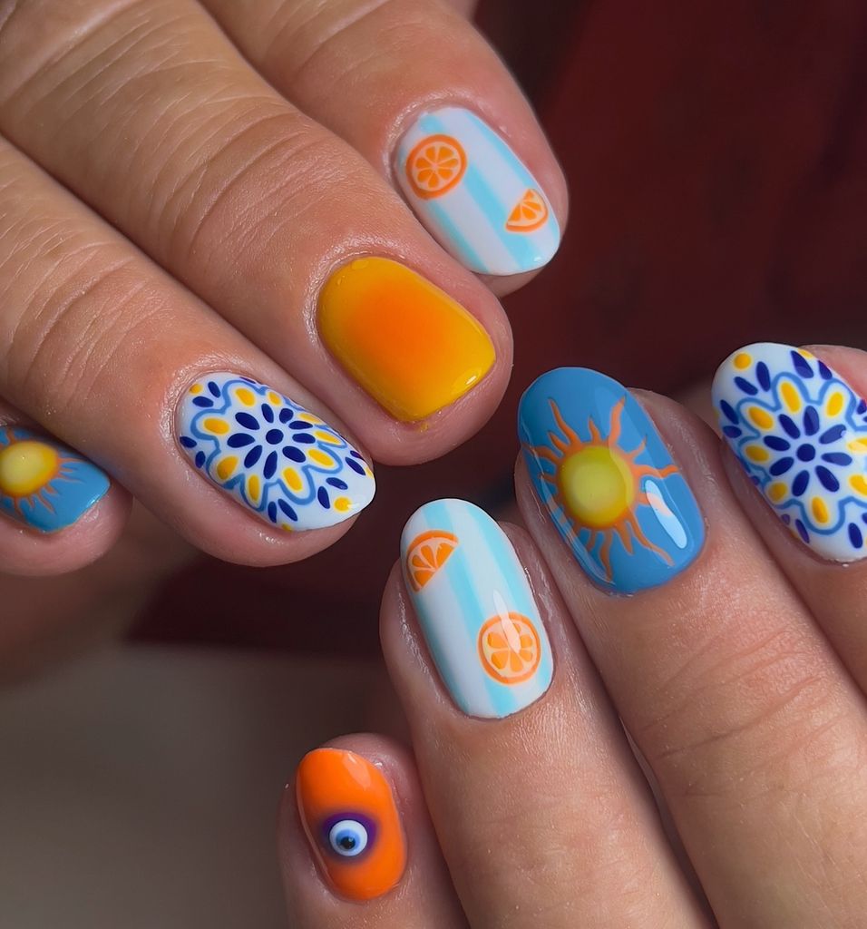 Manicura inspirada en las islas griegas