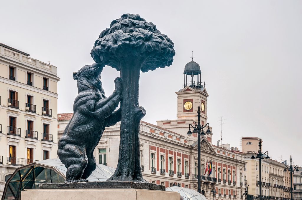 El oso y el madroño en la madrileña Puerta del Sol 