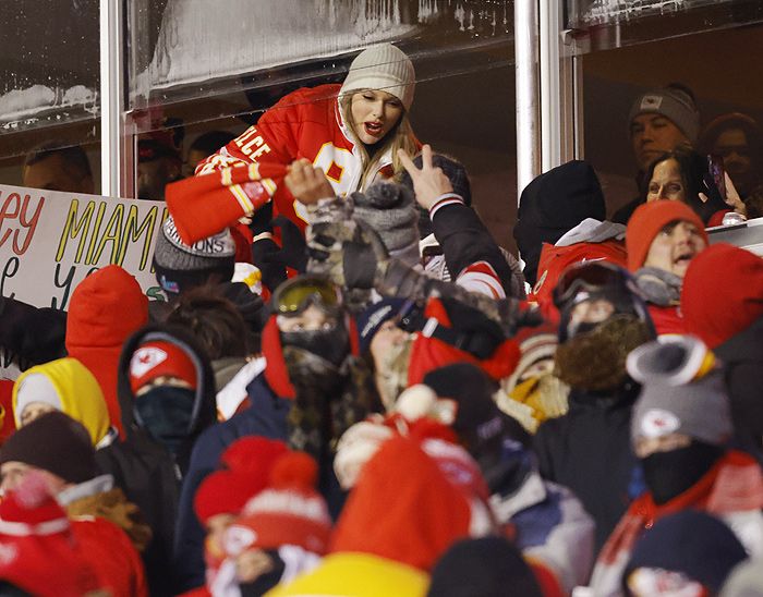 Taylor Swift causa furor en un partido de su novio