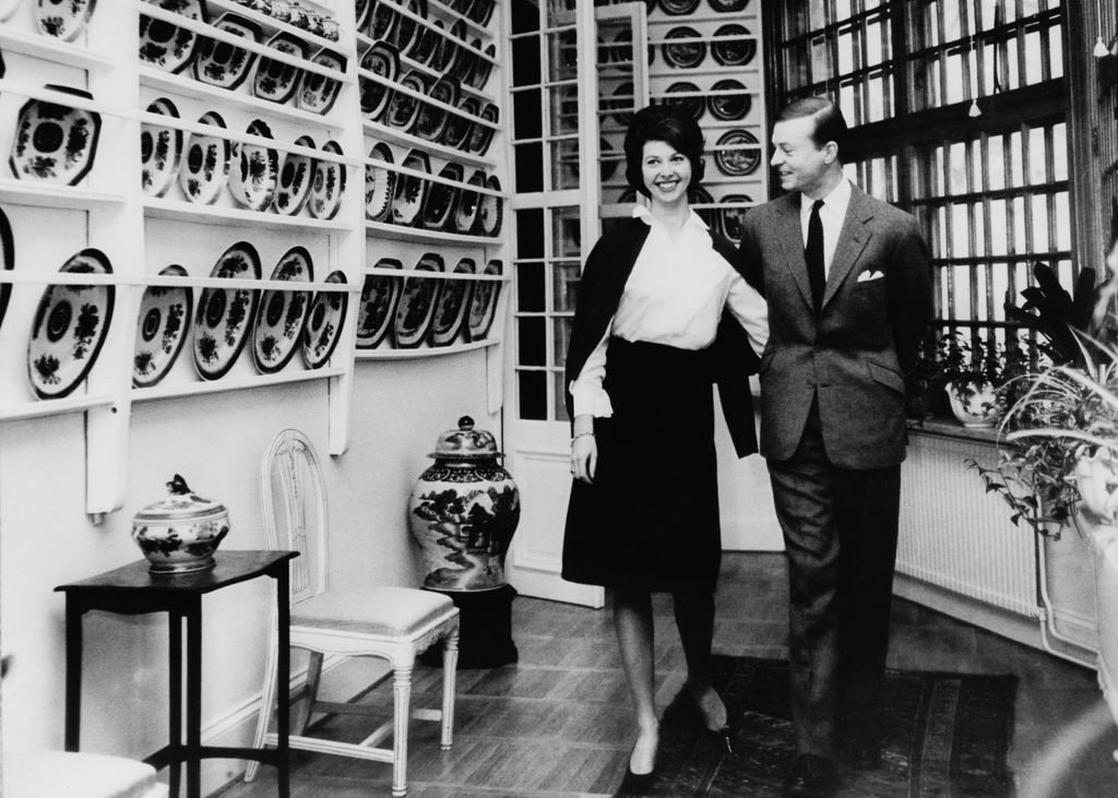 Désirée de Suecia con su marido, el barón Nils Silfgverschiold cuando aún eran novios 