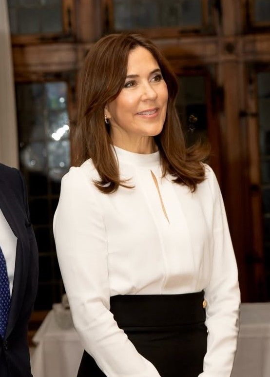 Mary de Dinamarca en la cena oficial de cónsules celebrada en el Castillo de Kronborg.