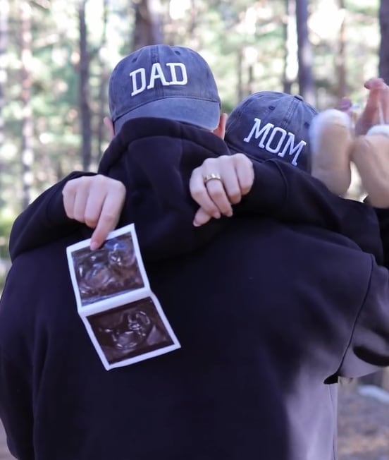 Junto a su novio, conocido cariñosamente en la red como Carlitos