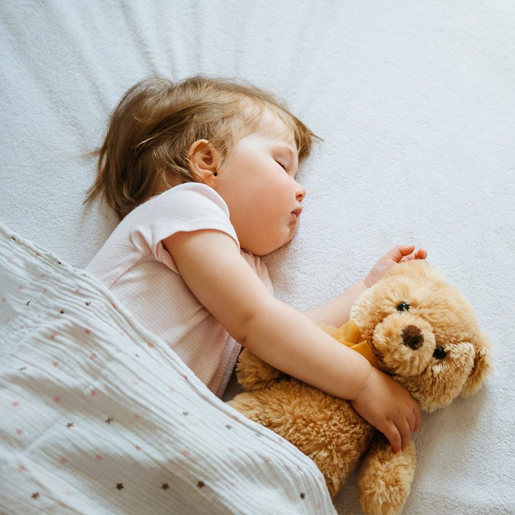 7 la postura del ni o cuando duerme 