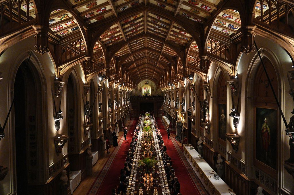 Panorámica del Salón de San Jorge del Castillo de Windsor