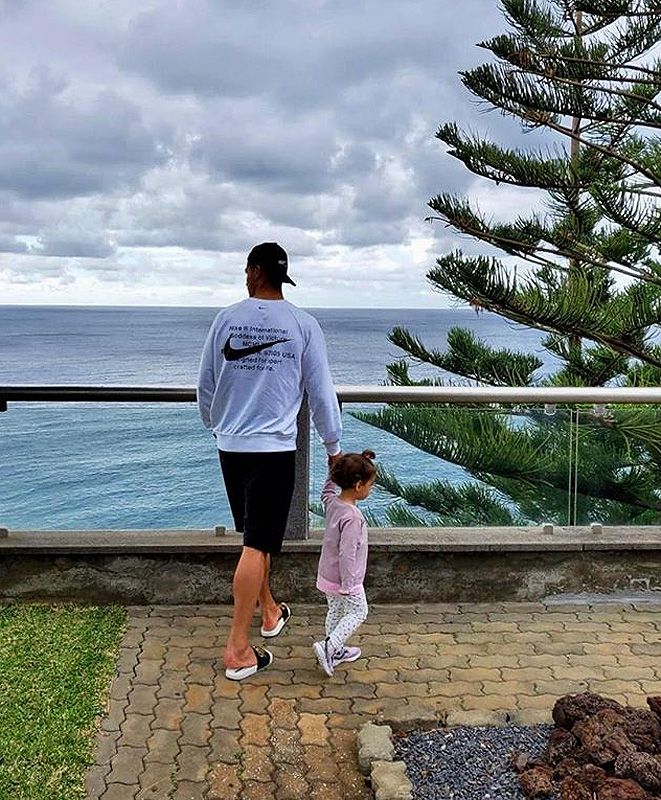 Cristiano Ronaldo con su hija