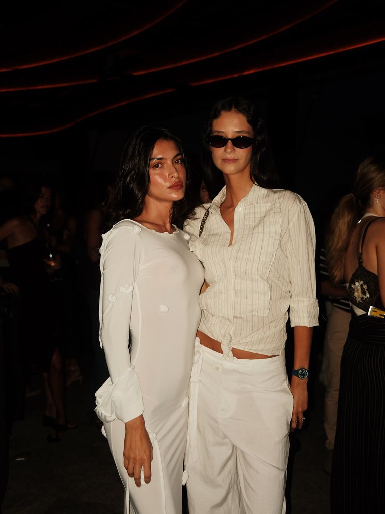 Lucía Rivera y Victoria Federica, protagonistas de la imagen más viral del verano