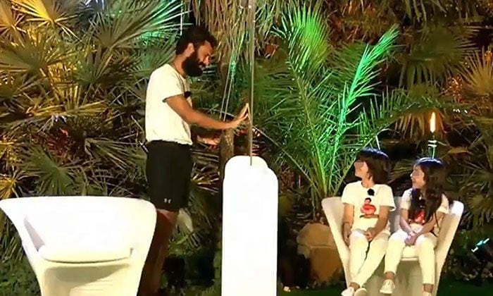 Jorge, concursante de 'Supervivientes 2020', con sus hijos