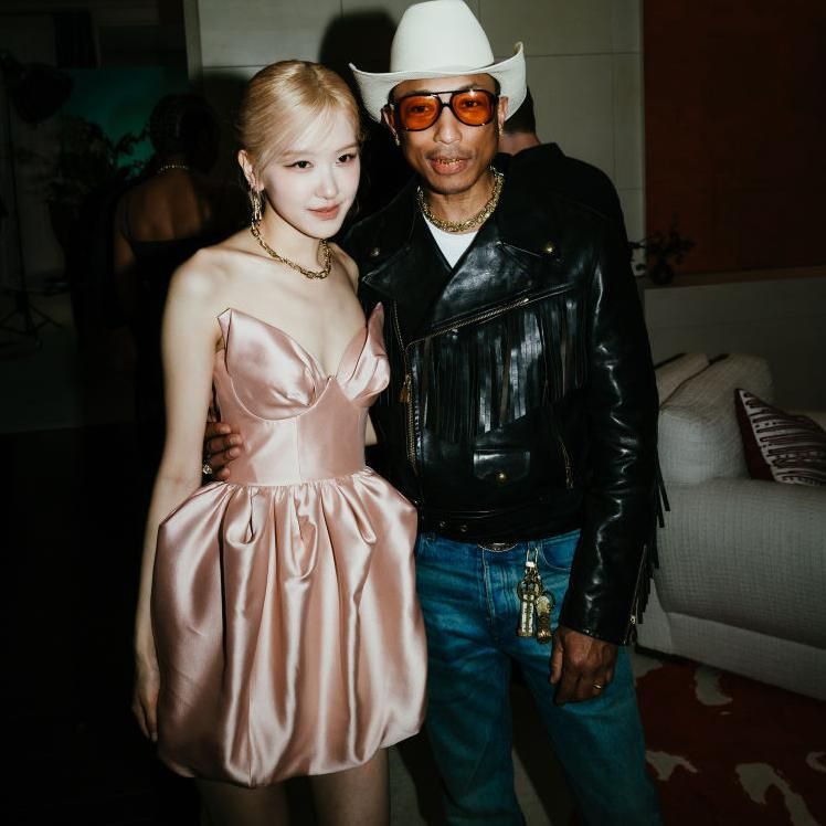 Rosé y Pharrell Williams