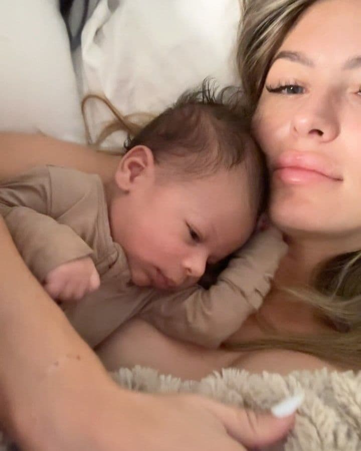 Cydney Moreau y su bebé