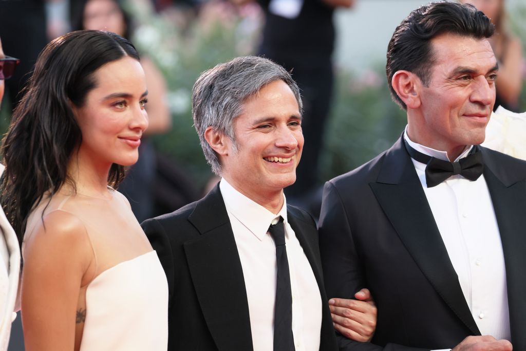 Esmeralda Pimentel, Gael García Bernal y Jorge Salinas en la premier 'Hombre al Agua' en la 83a. edición el Festival Internacional del Cine de Venecia, el 6 de septiembre e 2026.