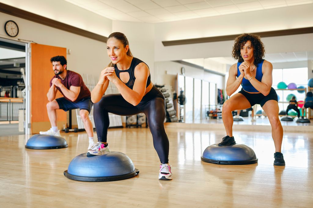 Entrenamiento funcional con pelota BOSU