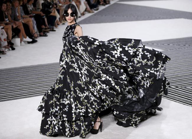 Desfile Valli