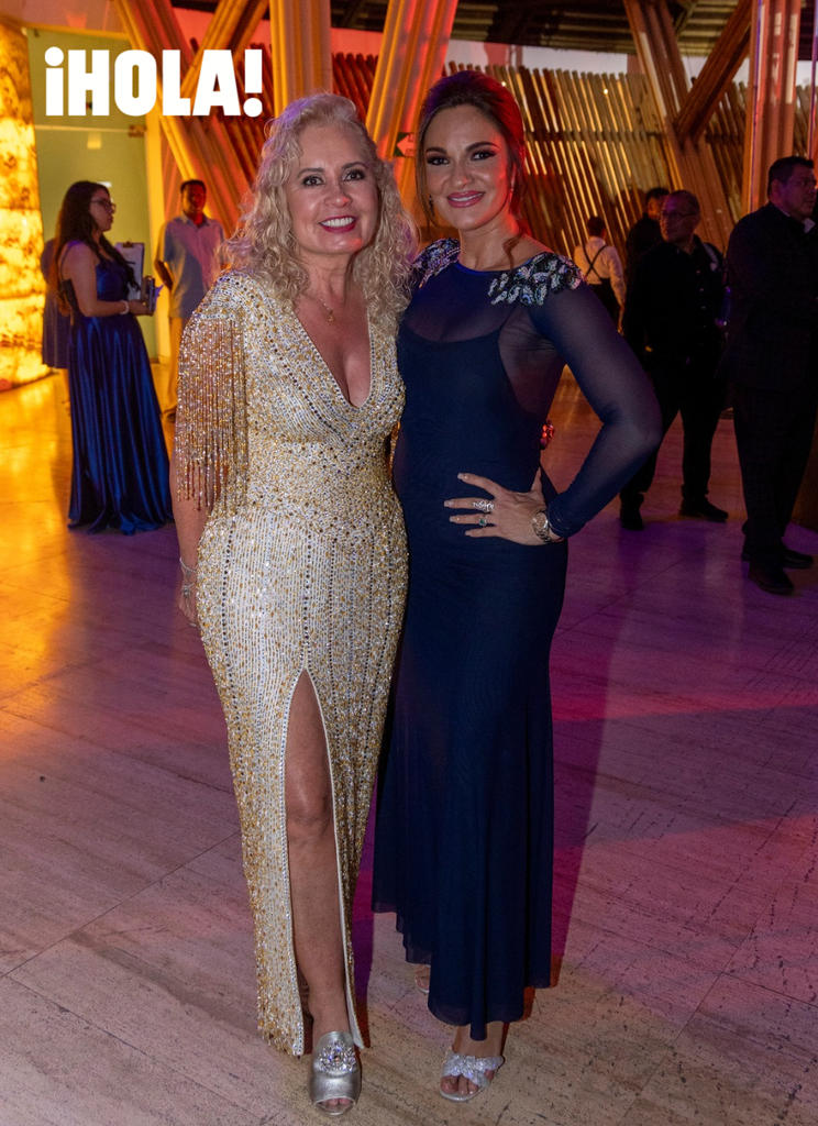 Carla Estrada y Mariana Seoanne
