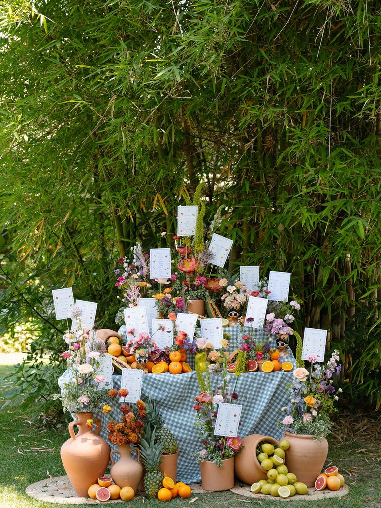Decoración de bodas con estampado vichy verde seating plan