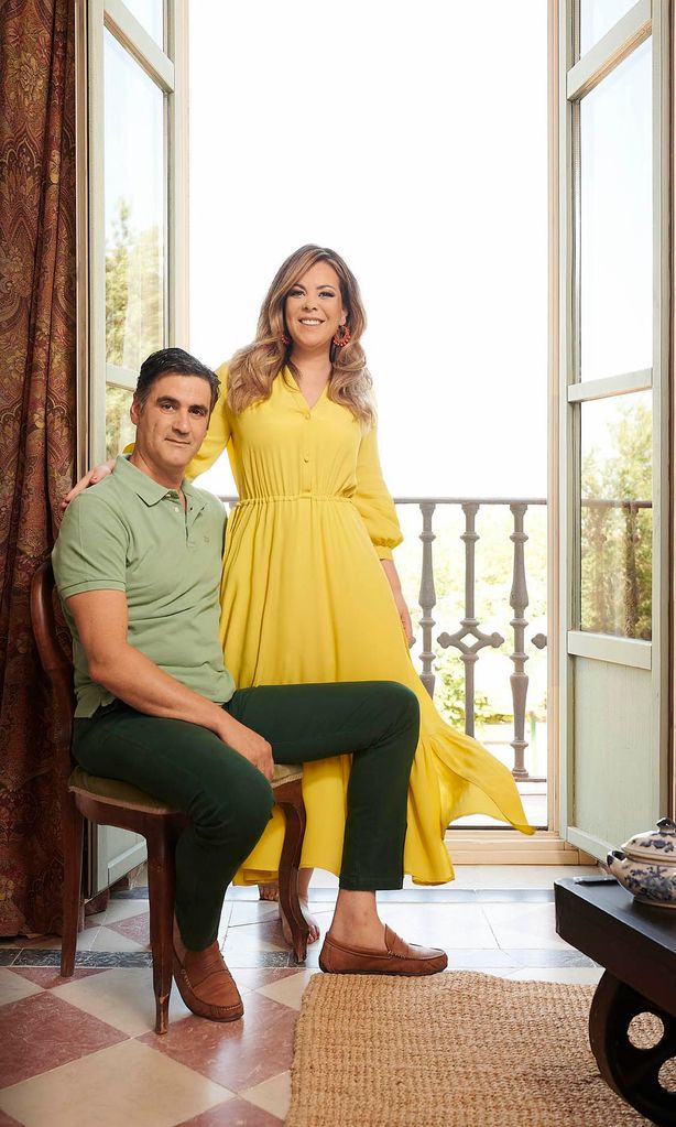 HO4072 Jesulín y María José